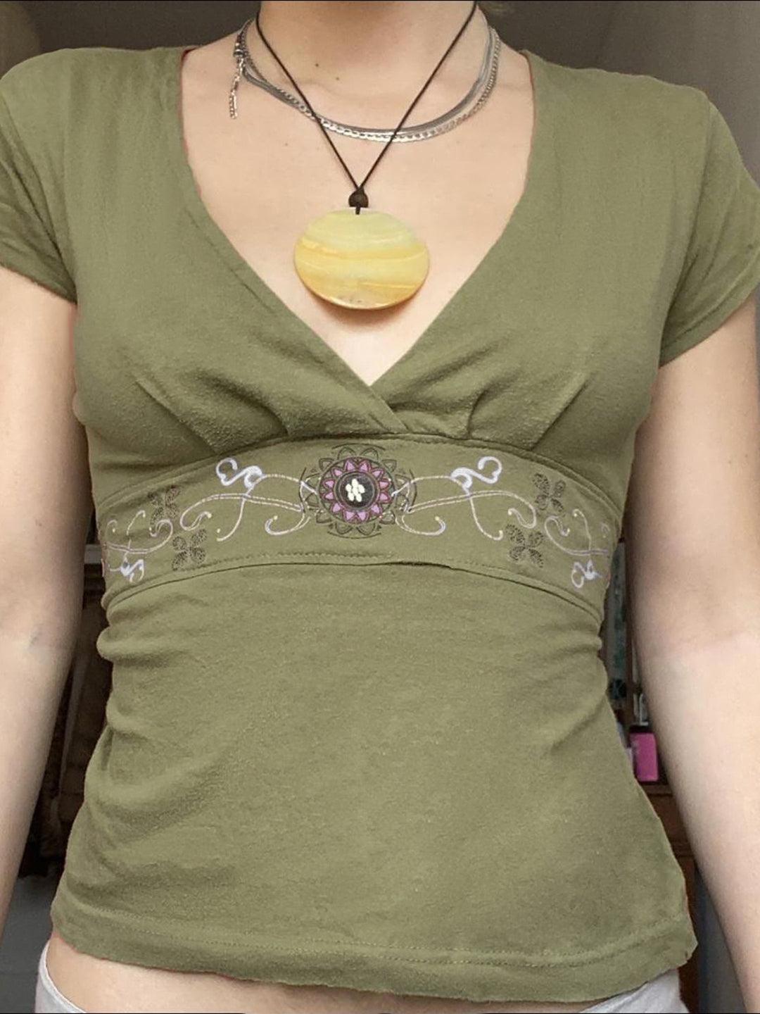 Elyzabeth Floral V-Neck Top [E52BDWON]