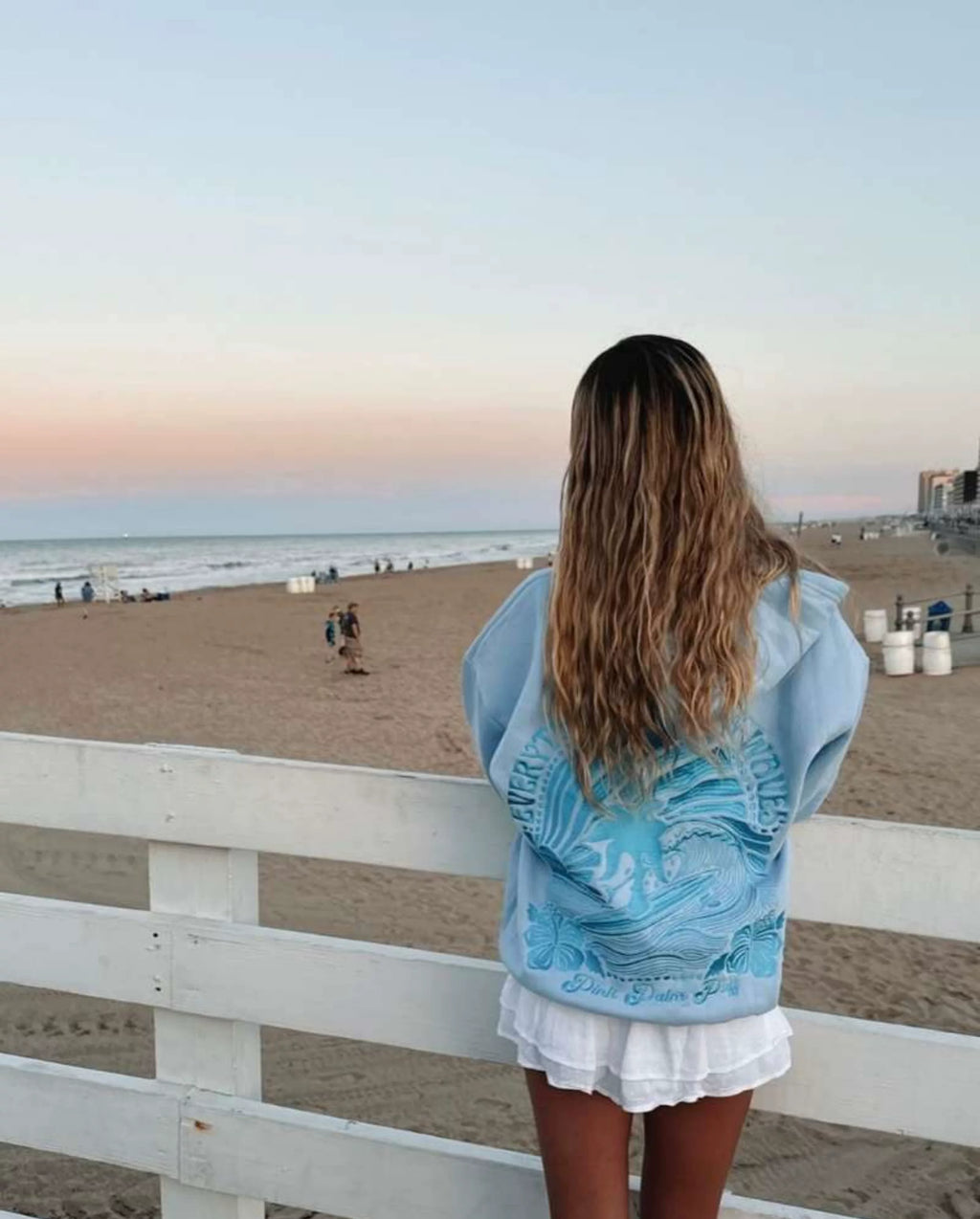 Estrella Waves Graphic Oversized Hoodie