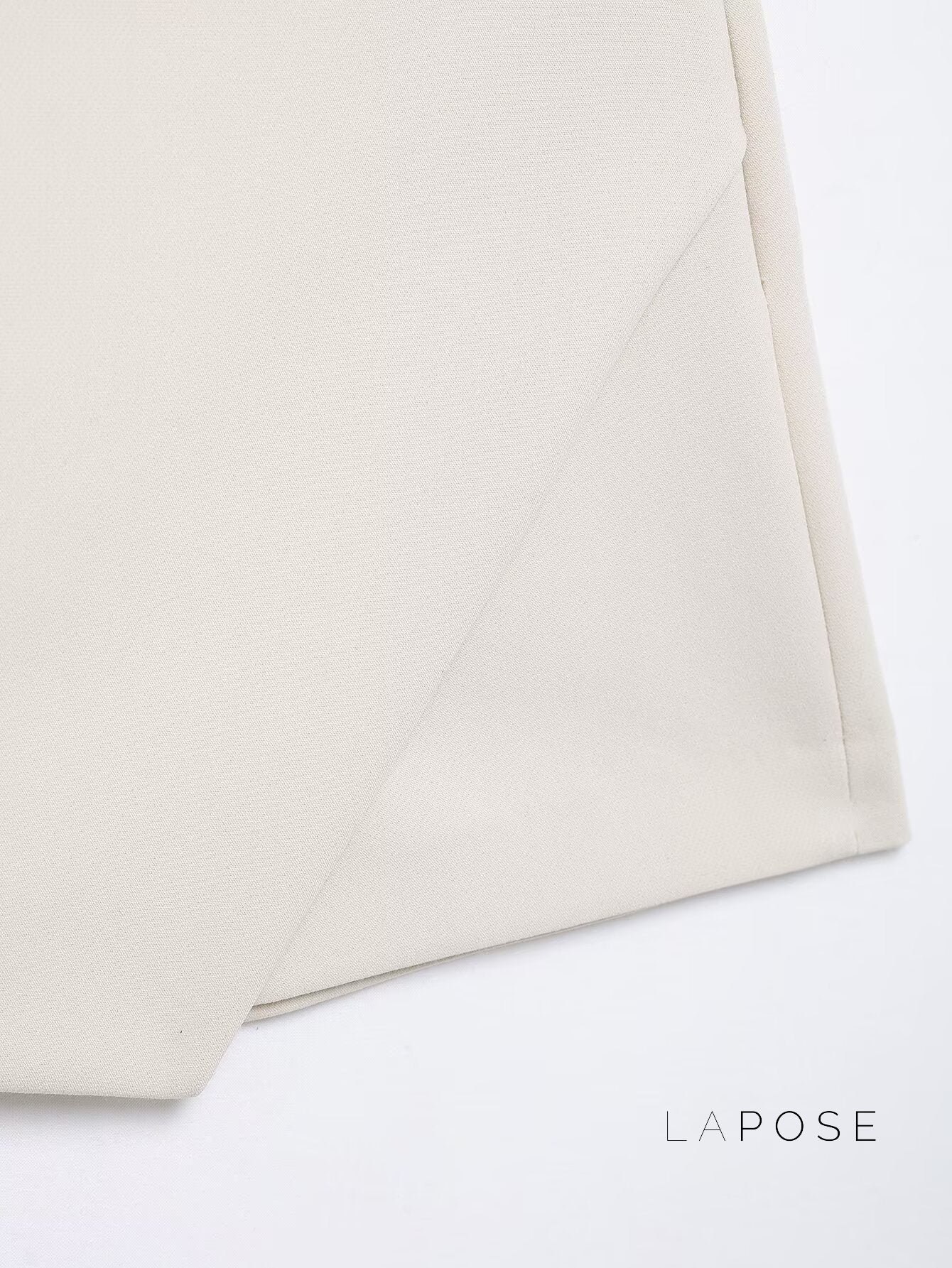 Everest Asymmetric Skort [ZDT64SEX]