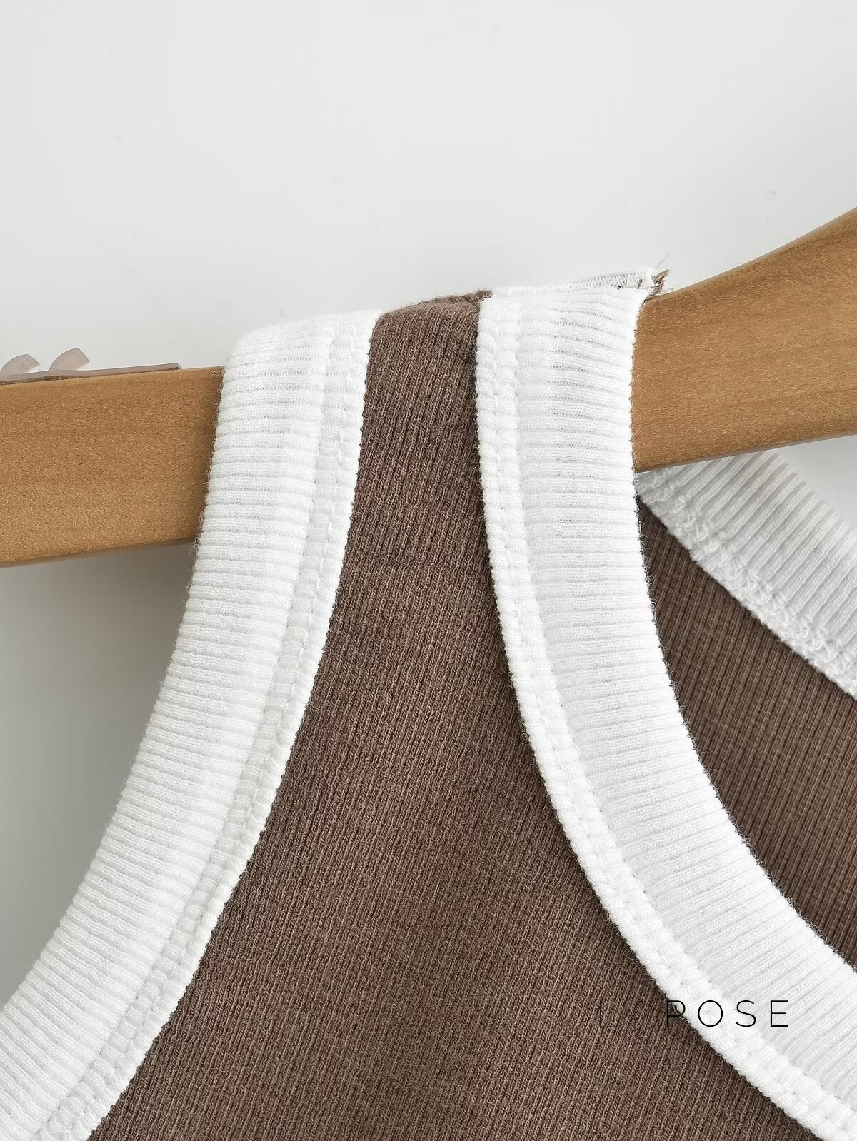 Evianna Ribbed Cropped Vest [RAX2YRQU]