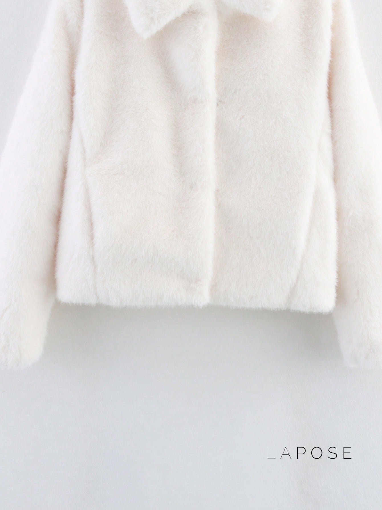 Ezmae Cropped Faux Fur Lapel Jacket [AVNO35SE]