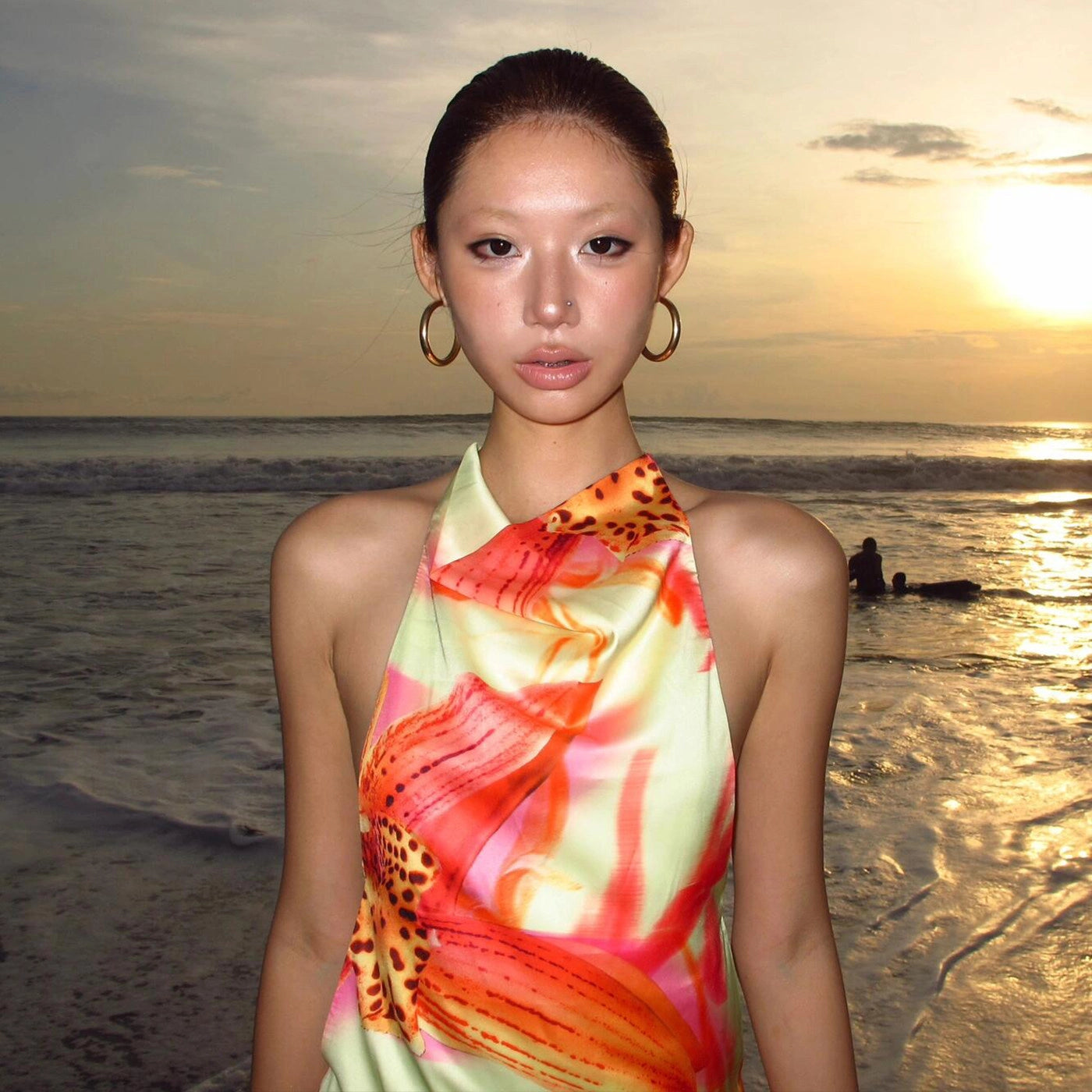 Floral Gradient Halter Mini Dress [EC11XRT9]