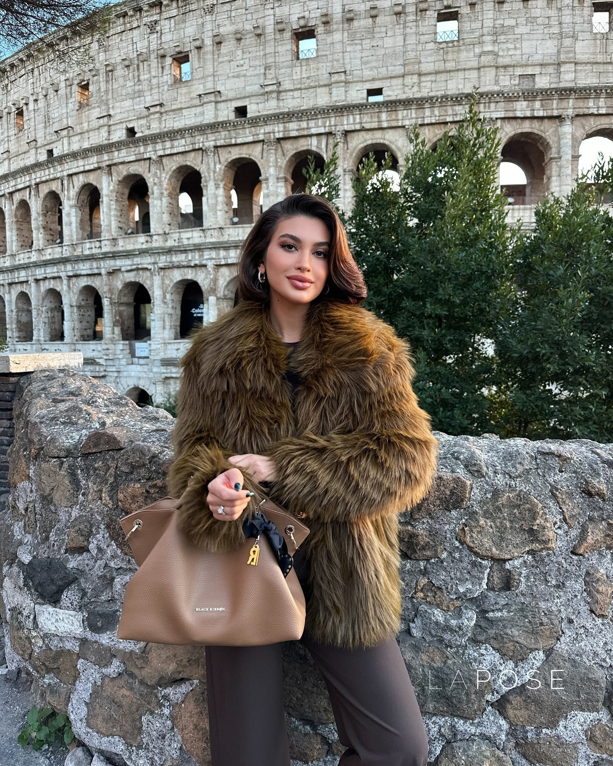Freedom Fluffy Faux Fur Coat [SJ2IDX5T]