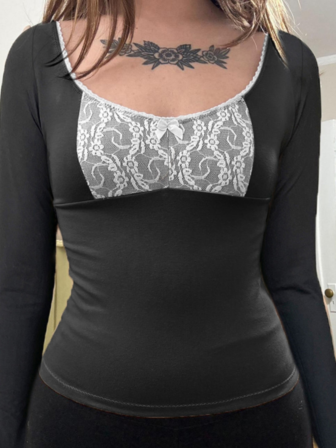 Hallee Layered Lace Long Sleeve Top [SHFD5TQ5]