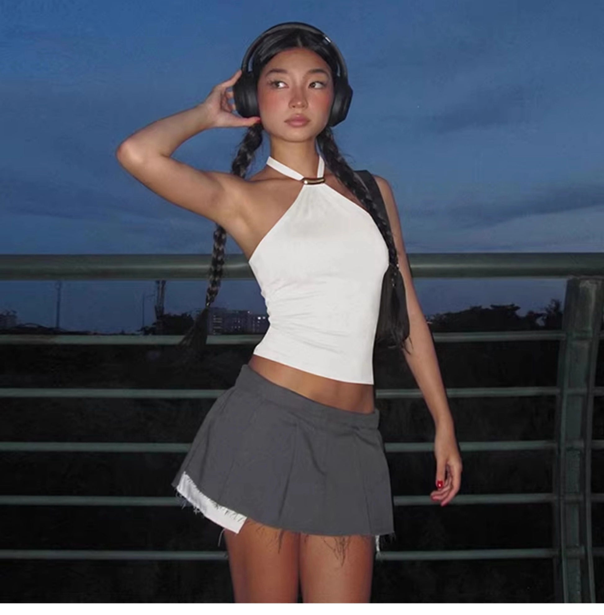 Halter Tie-Up Backless Tank Top [LXL20S3M]