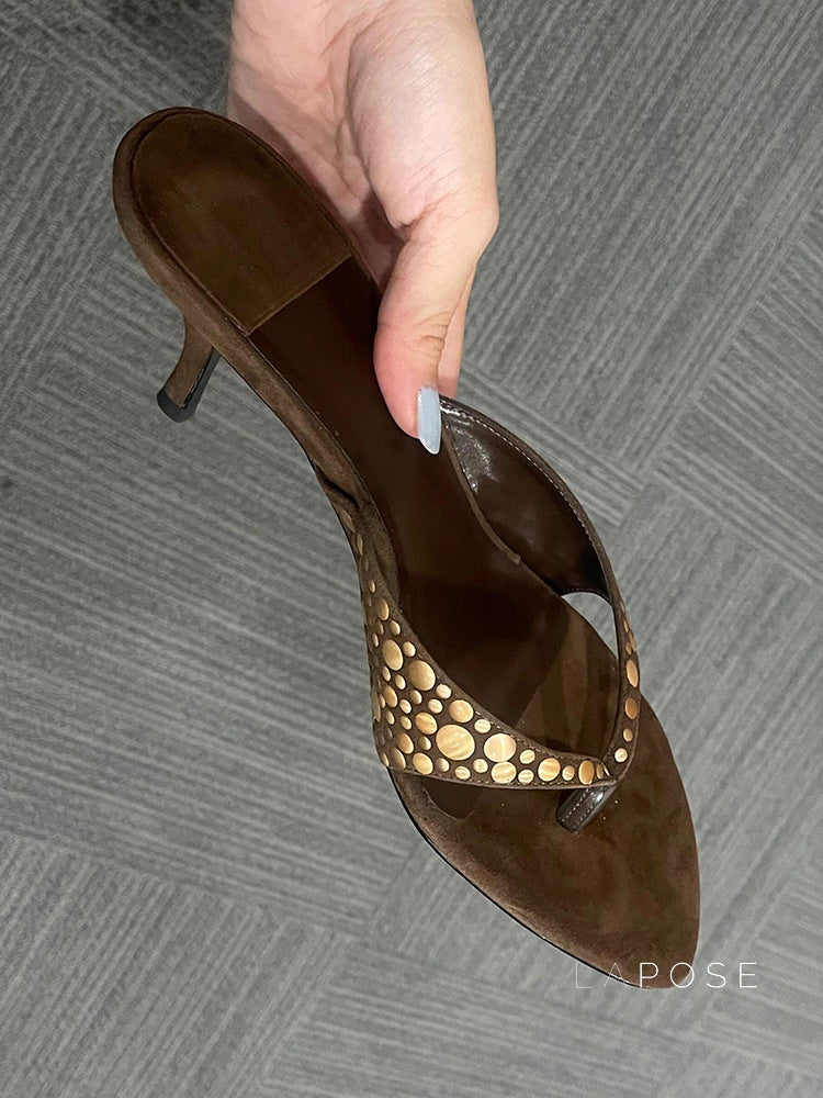 Hayven Retro Rivet Stiletto Sandals [A7FMJTVB]