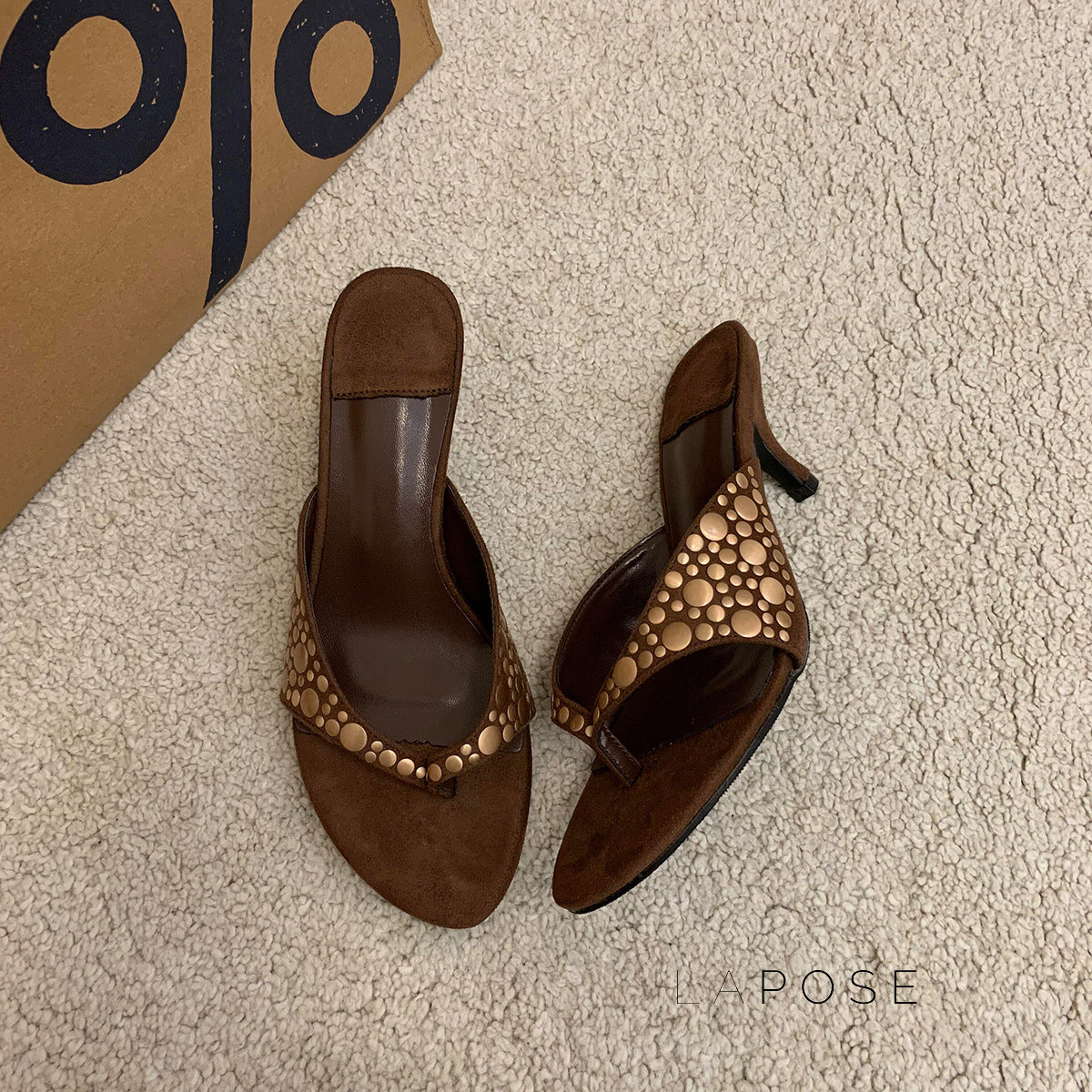 Hayven Retro Rivet Stiletto Sandals [RDDACQOD]