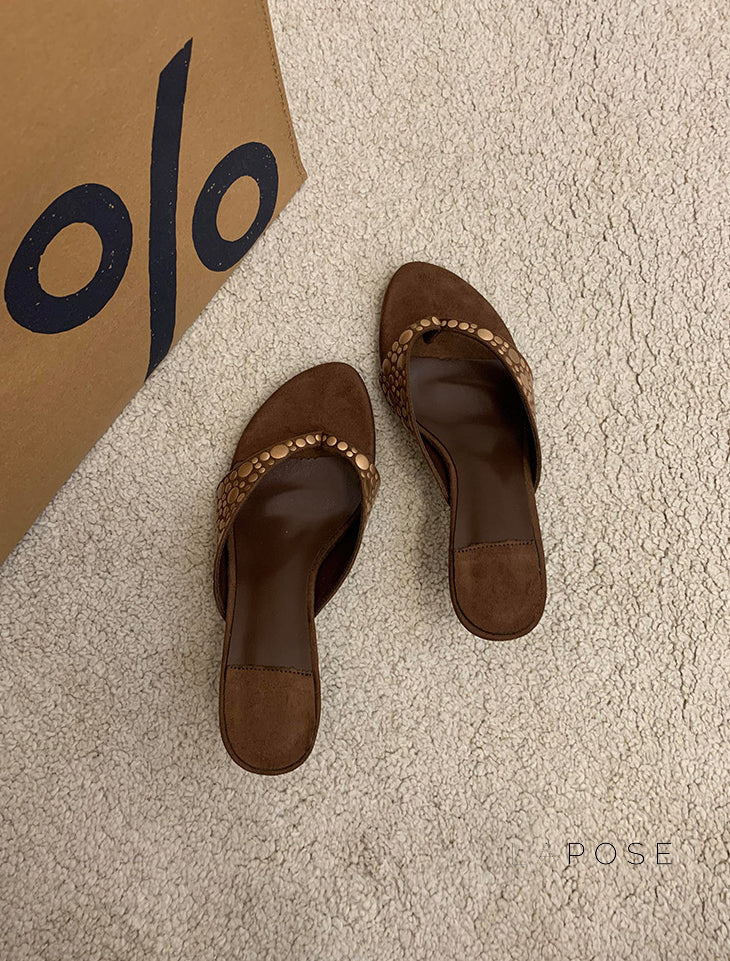 Hayven Retro Rivet Stiletto Sandals [EMICASS1]