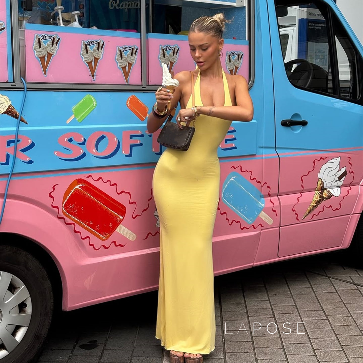 Holley Backless Halter Maxi Dress [Y1VFDRA9]