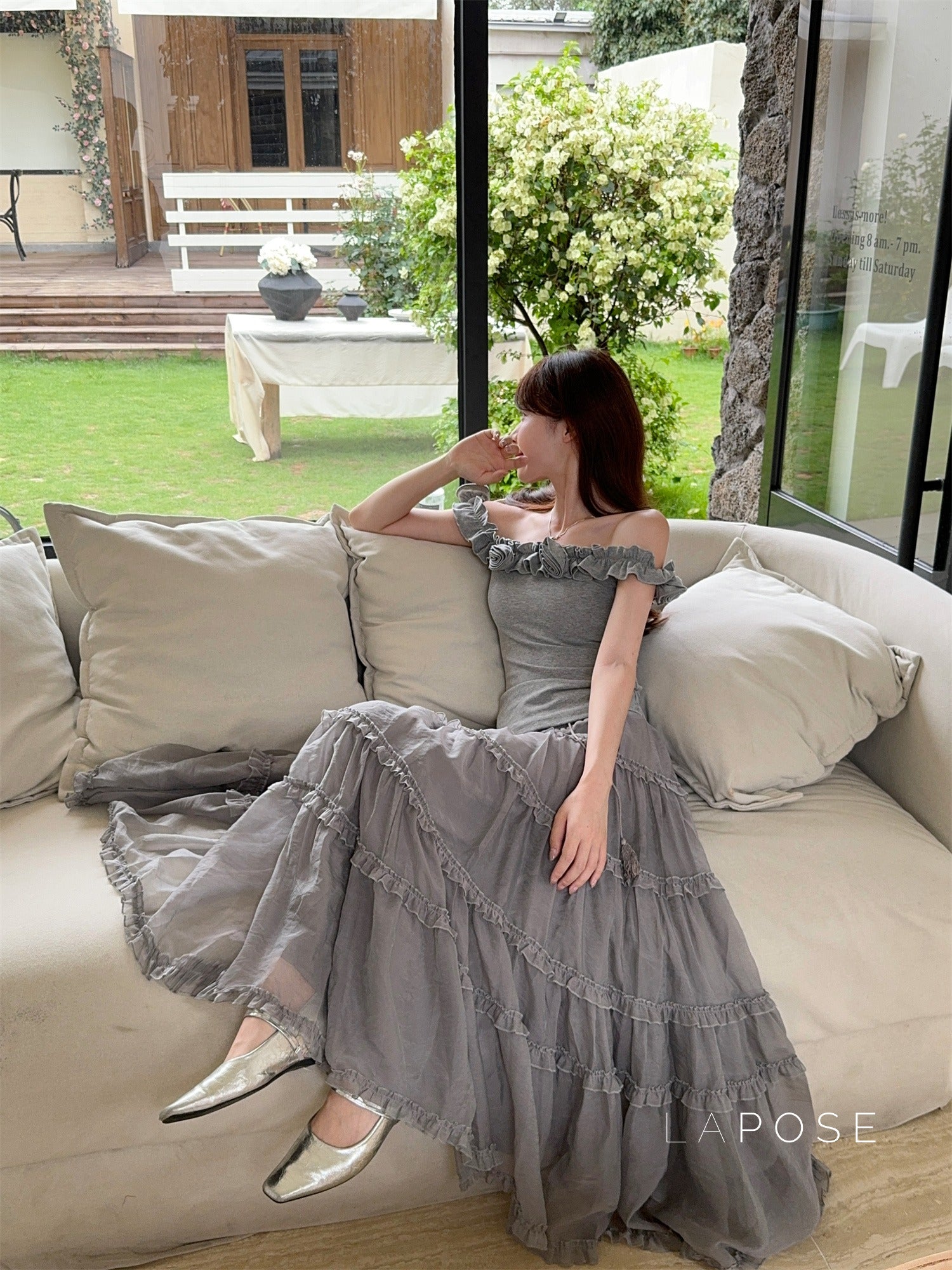 Inaaya Floral Off-Shoulder Skirt Set [OSGE07O5]