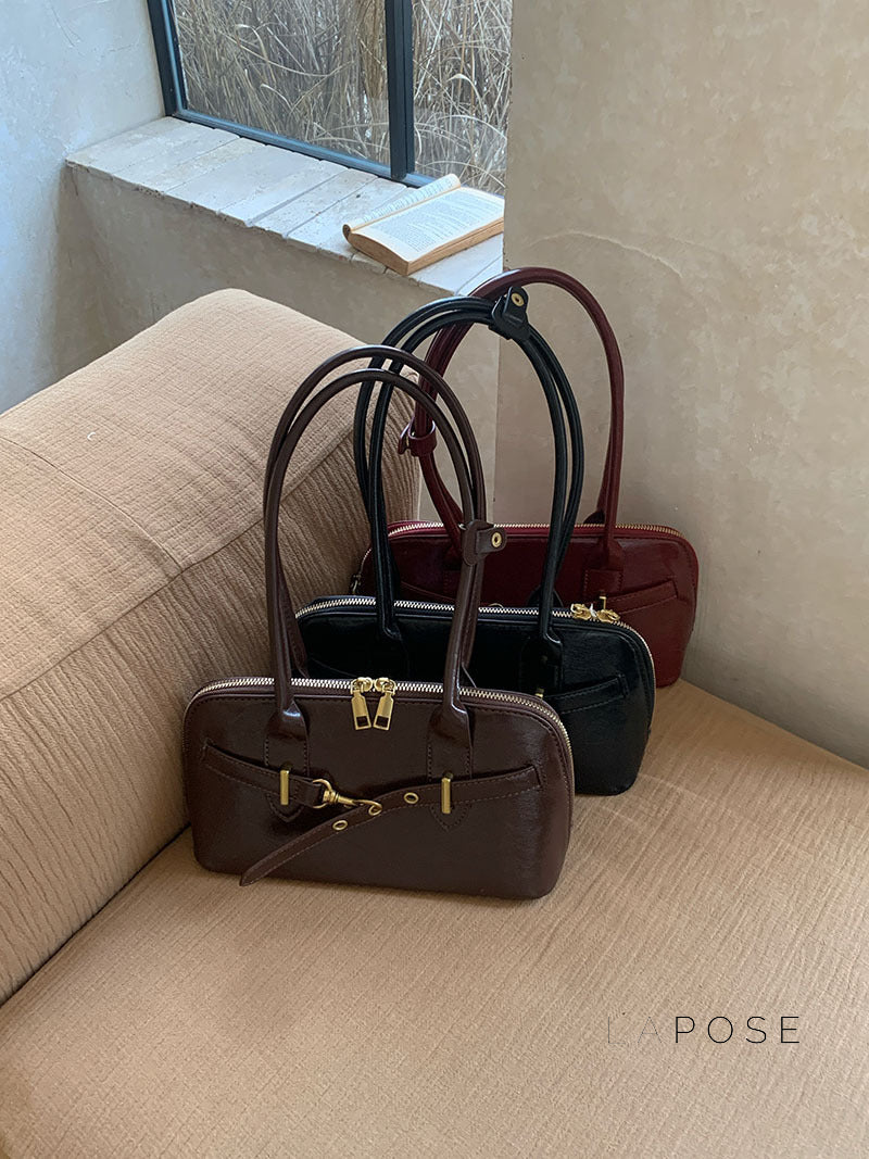 Israa Structured Flap Bag [5B7D36DX]