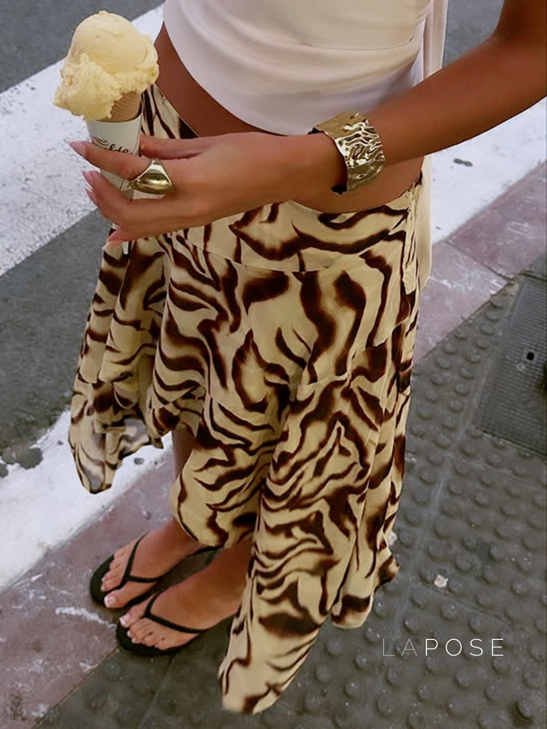 Jannat Retro Ripple Midi Skirt [BC9CIPQ3]