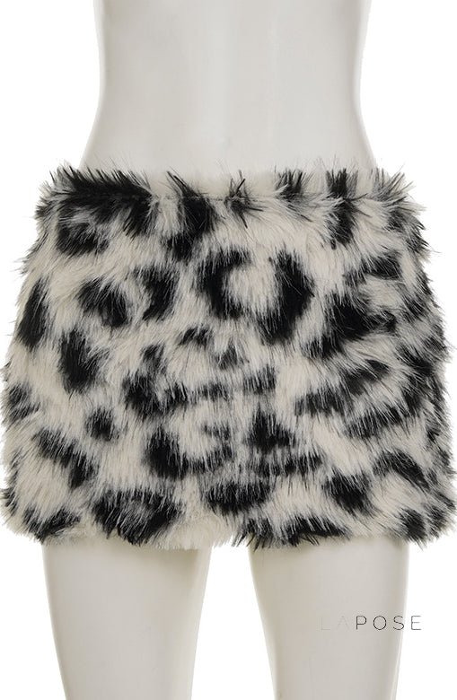 Jasmin Plush Leopard Mini Skirt [90AAVD4W]