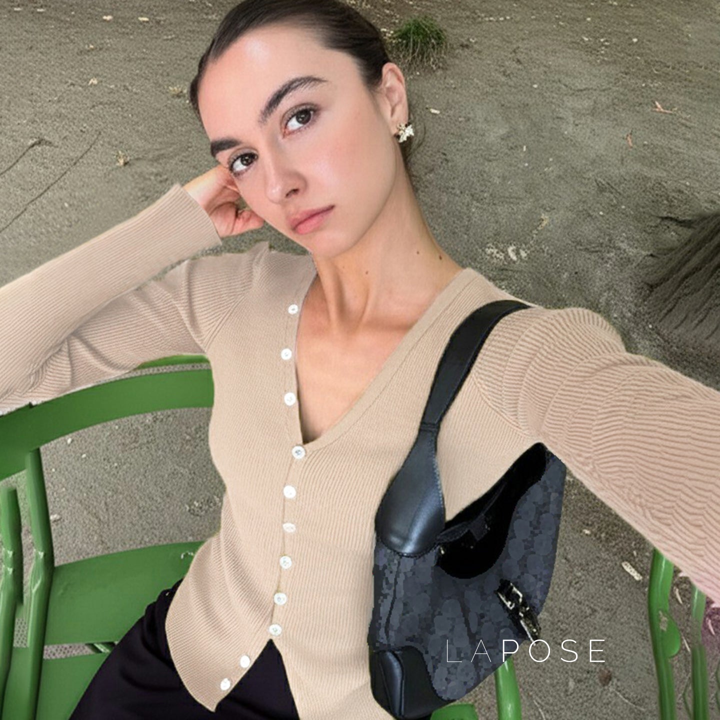 Karaline Ribbed Knit V-Neck Top [2JOHE8YC]