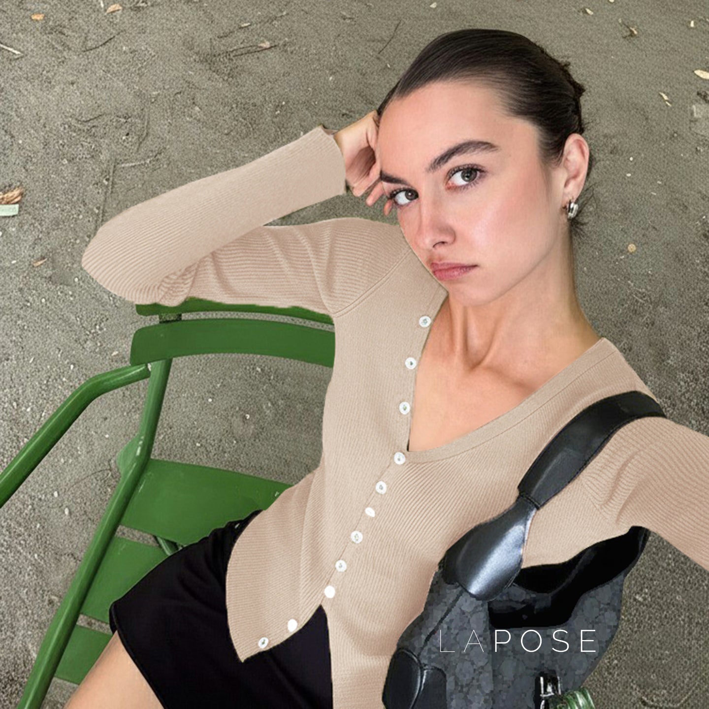 Karaline Ribbed Knit V-Neck Top [DT8C14VS]
