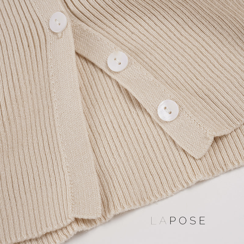 Karaline Ribbed Knit V-Neck Top [REM28ZYL]