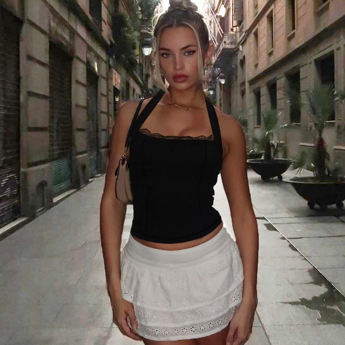 Karolina Lace-Up Halter Top [U1FF4D7I]