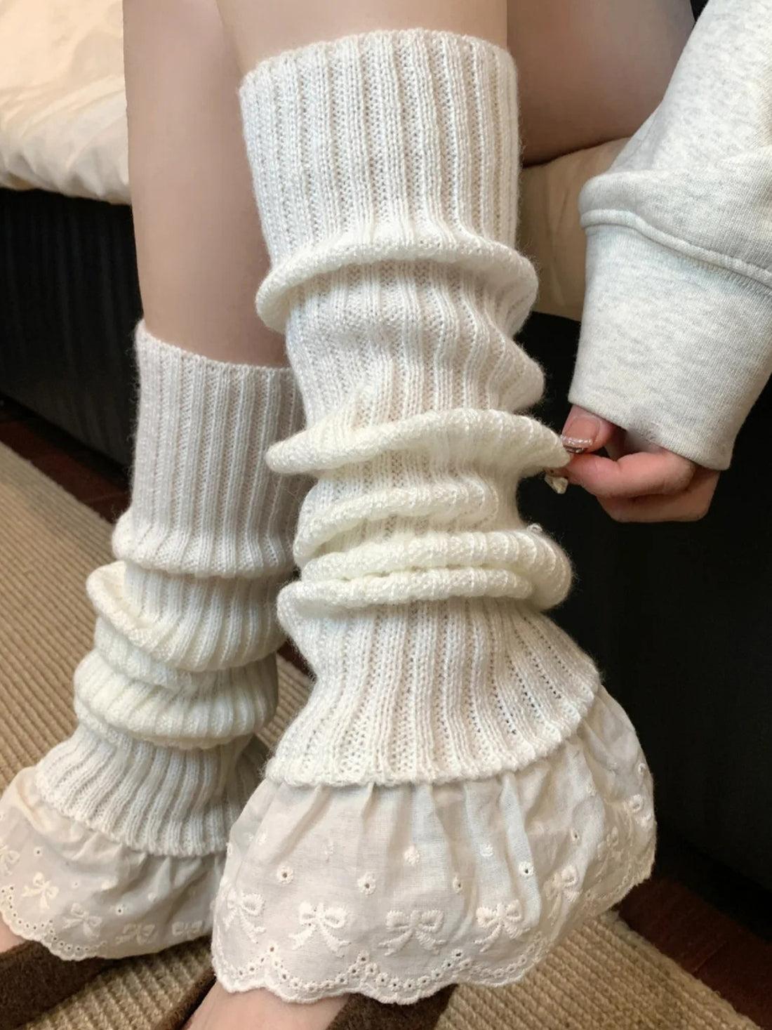 Kathleen Lace Knit Socks [J77WIIM4]