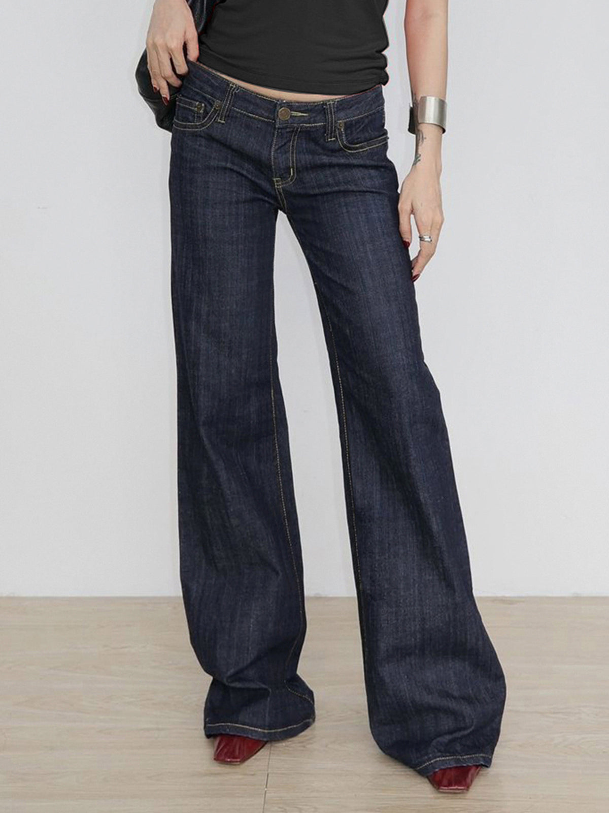 Kenadie Letter Embroidered Jeans [9ZZM8O7N]