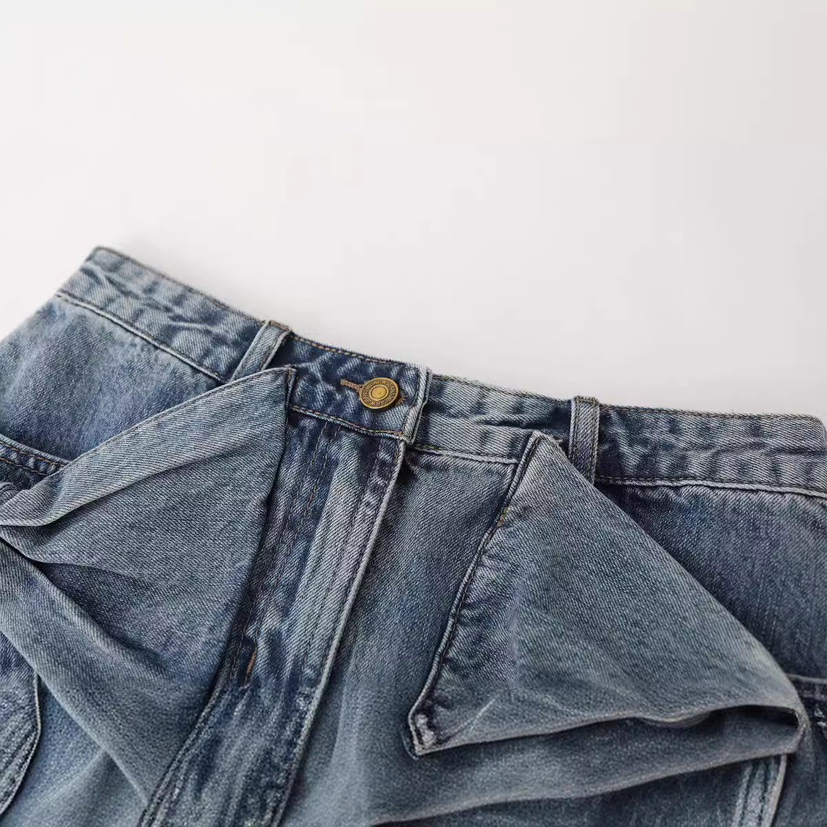 Kendyl Bow Denim Mini Skirt [4AF4NPSO]