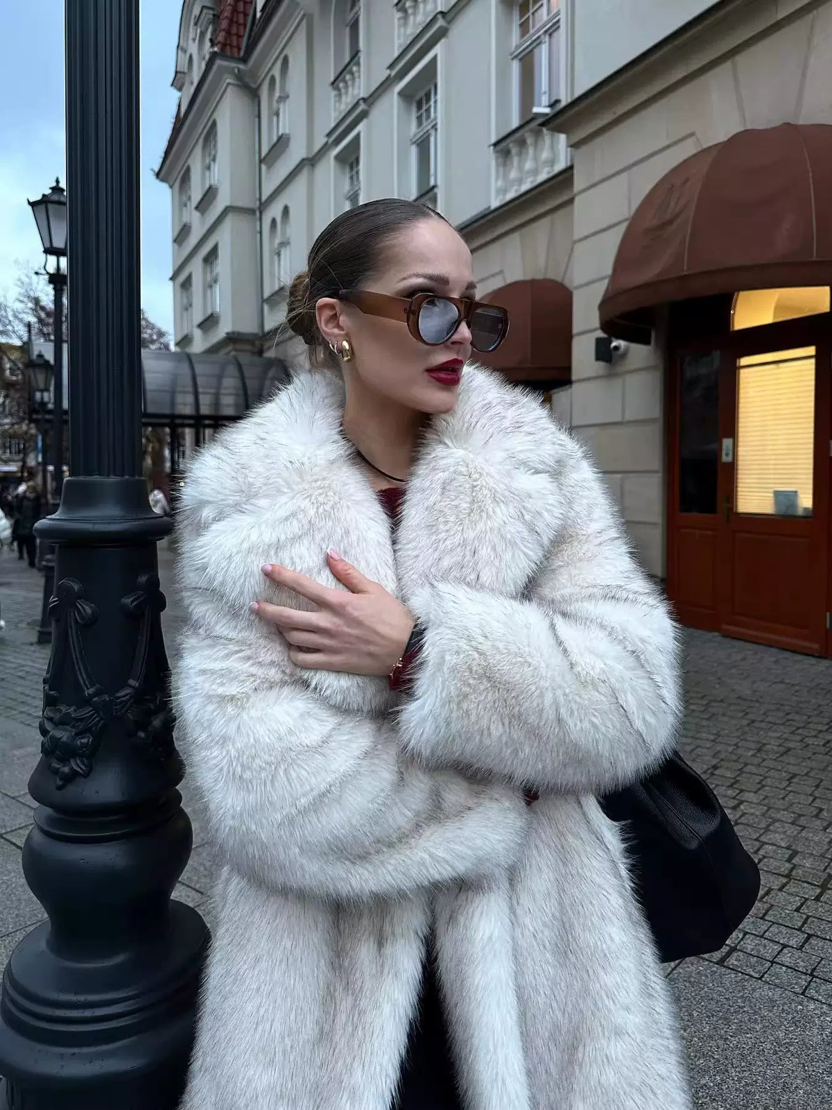 LaPose - Kenslee Luxe Long Faux Fur Coat - Milky White Color