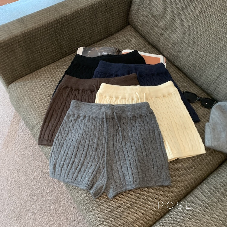 Khyla Cozy Wide-Leg Shorts [MF4WHBUP]