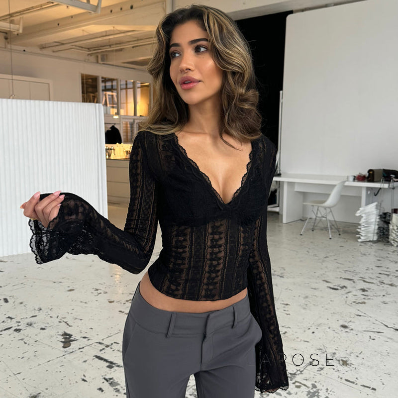 Kim Sheer Lace V-Neck Top [HS8U5GHH]