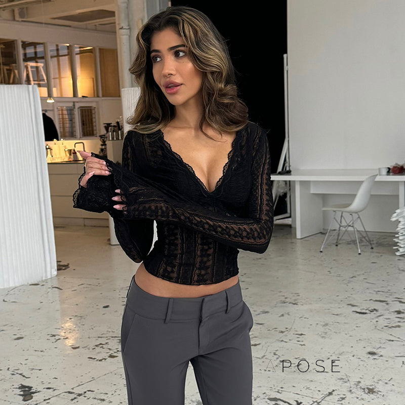Kim Sheer Lace V-Neck Top [KIZGSWDN]