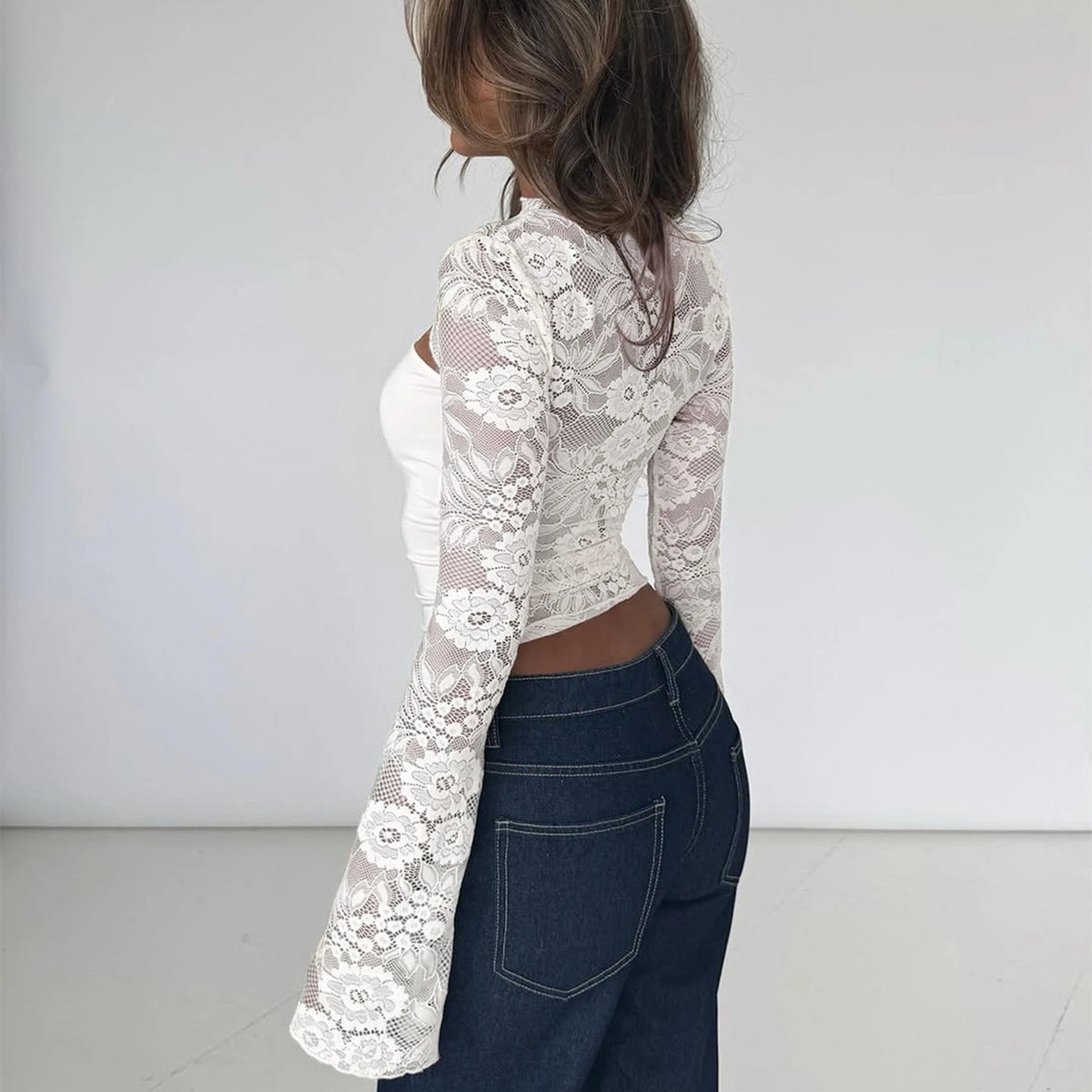 Lace Patchwork Flared Sleeve Top [IDUHORH9]