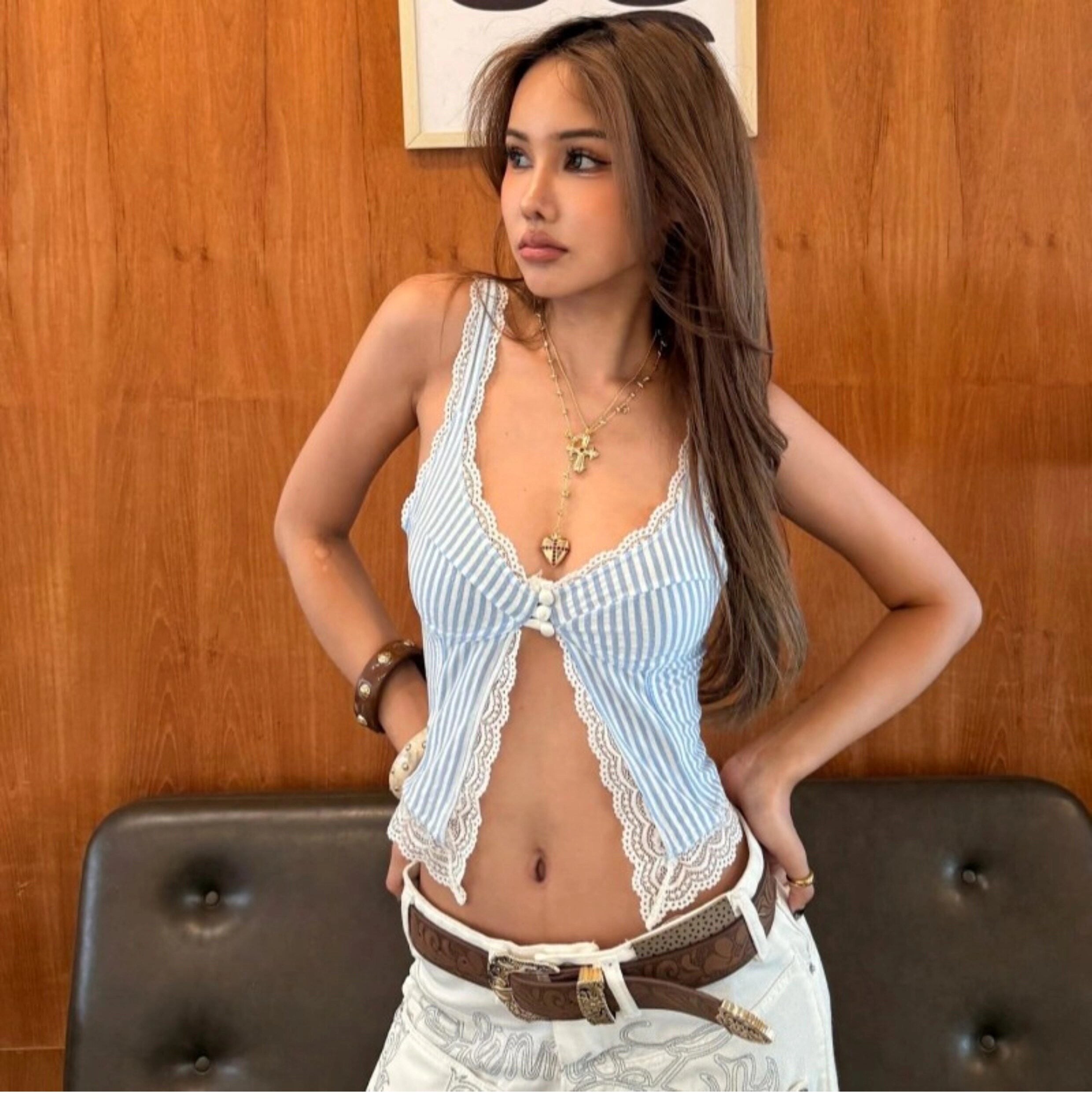Lace Trim Striped Button Camisole [Q6X6CT51]