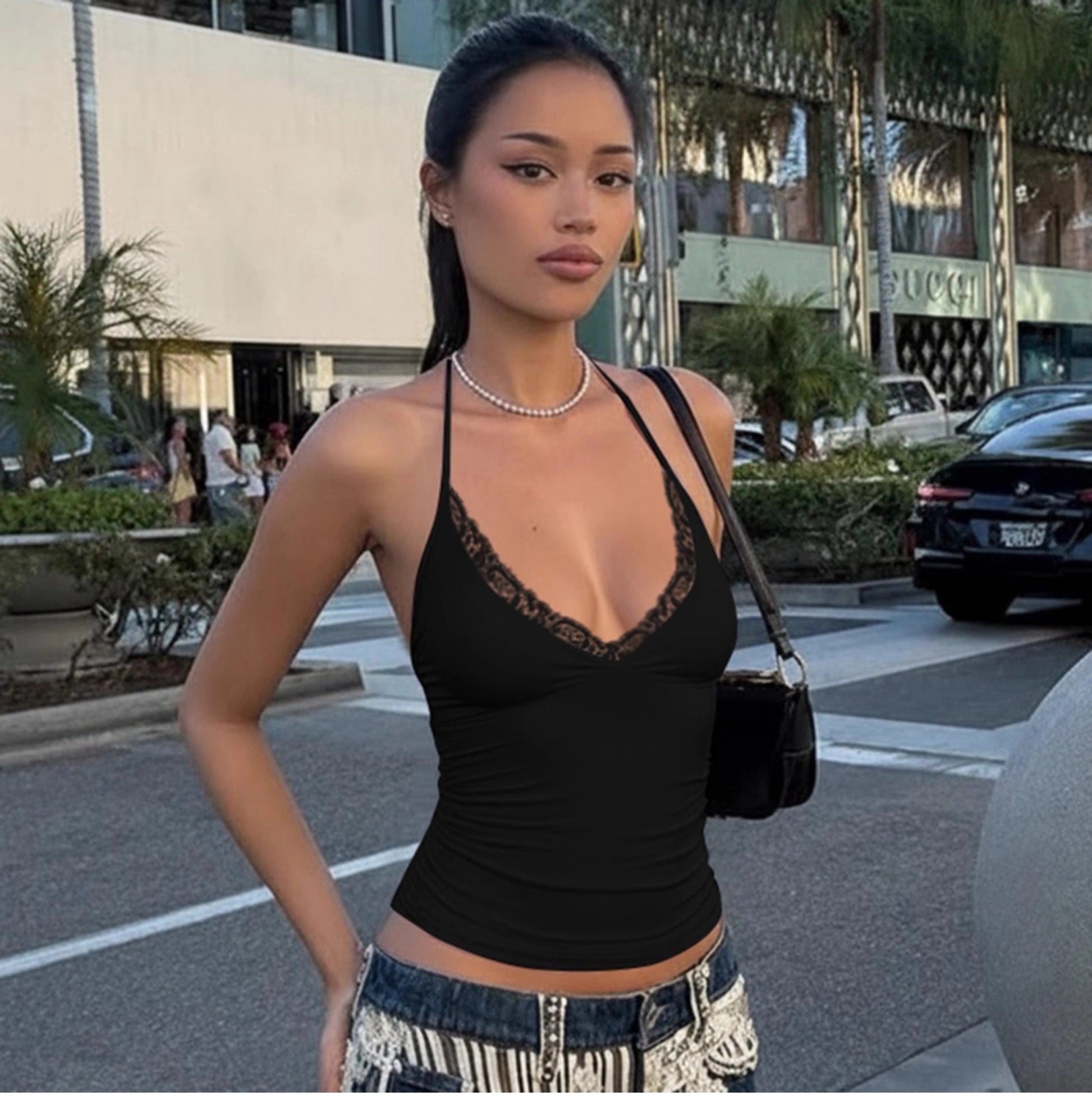 Lace Trim V-Neck Halter Top [HR3PF2O9]