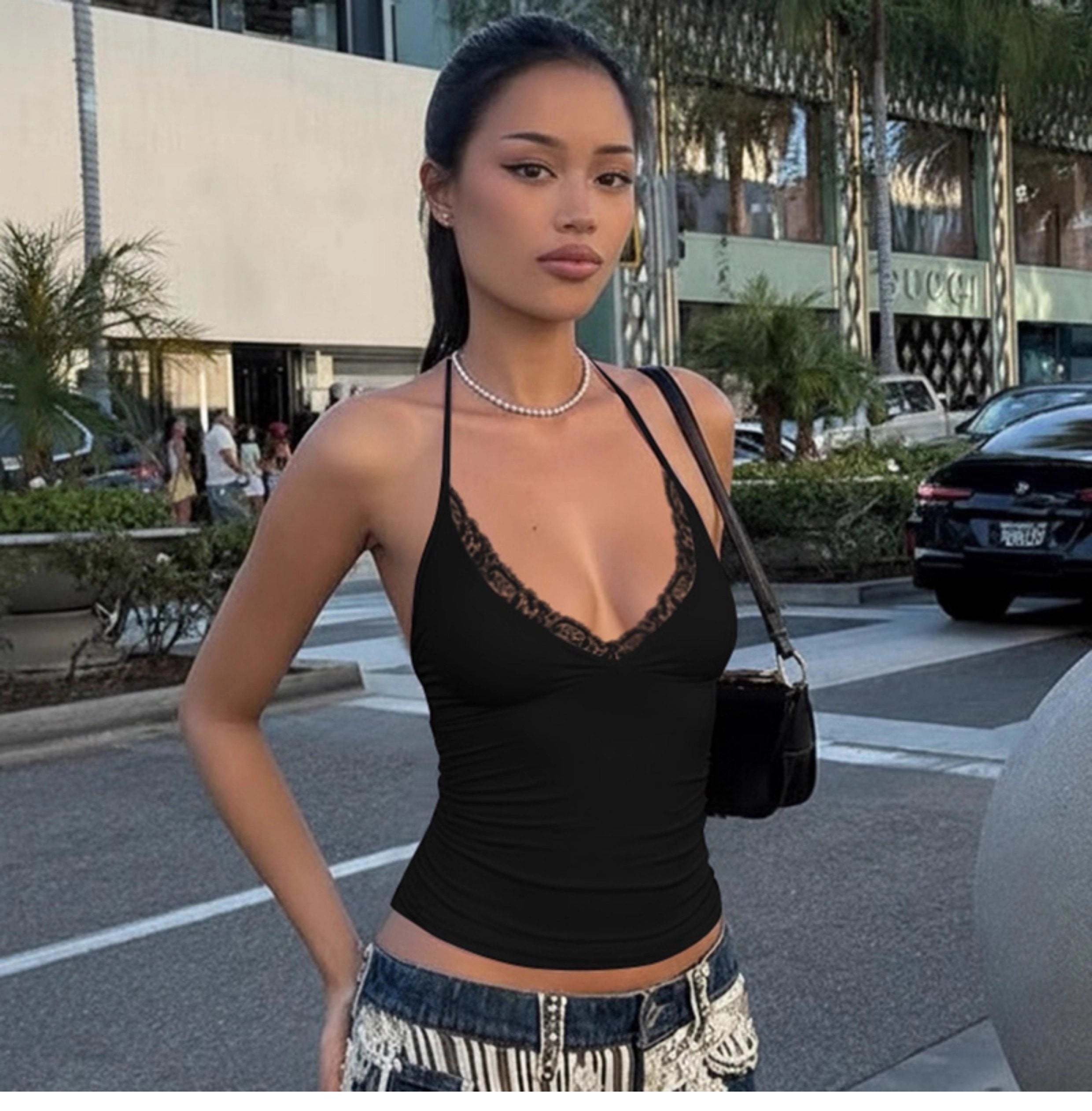 Lace Trim V-Neck Halter Top [HR3PF2O9]