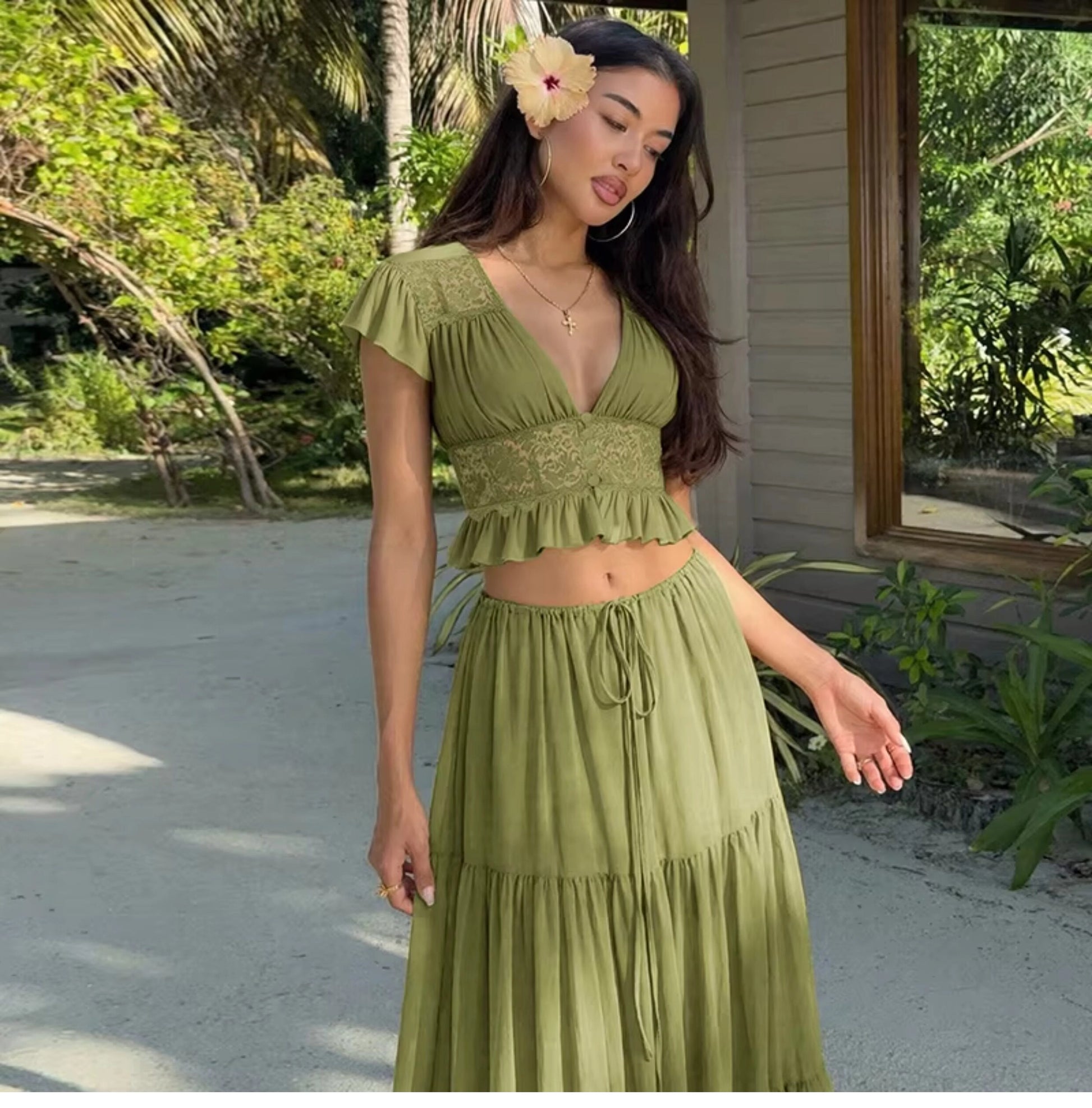 Lace V-Neck Two-Piece Skirt Set [LKMIT0JE]