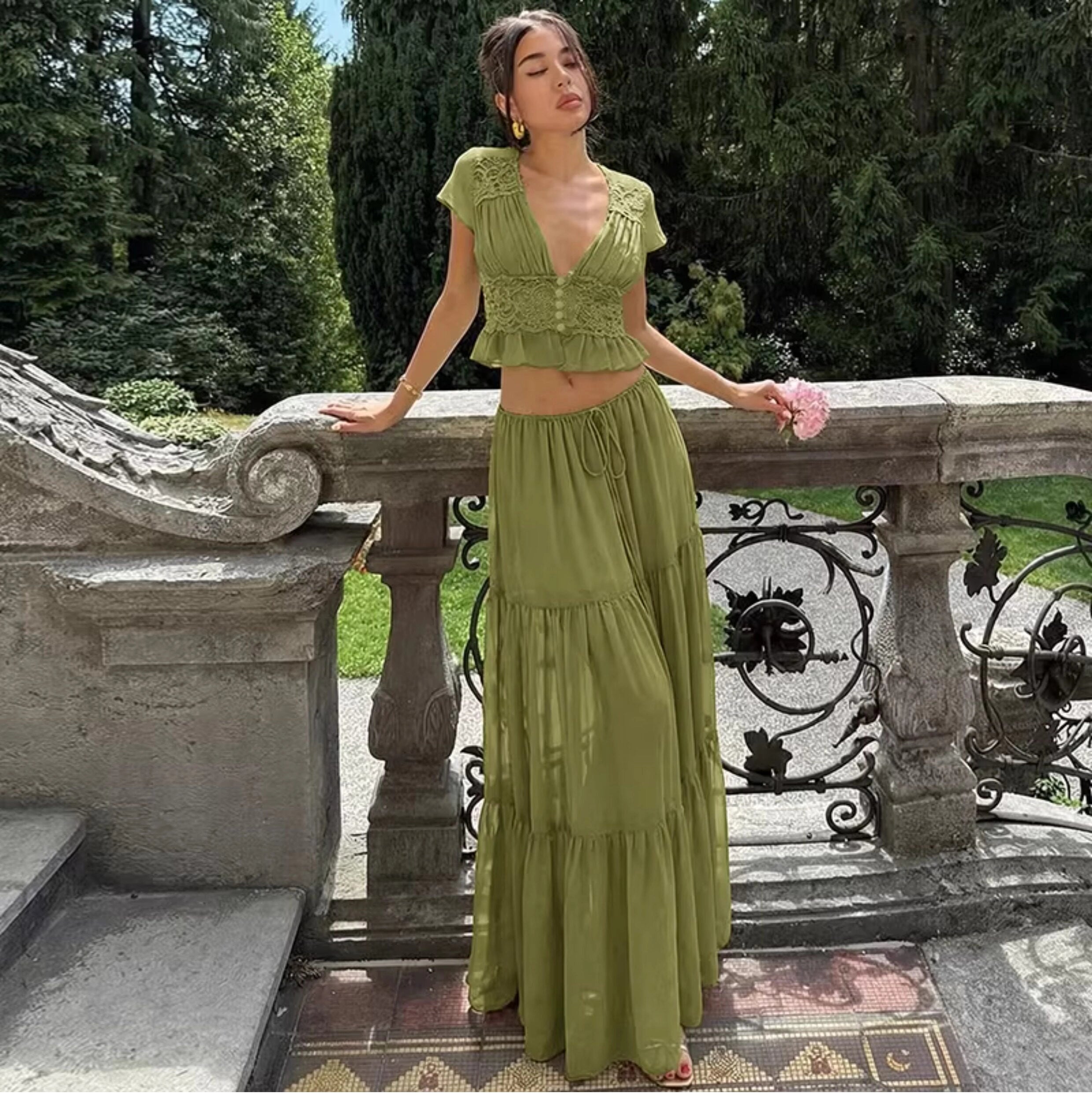Lace V-Neck Two-Piece Skirt Set [I8YJWWBC]