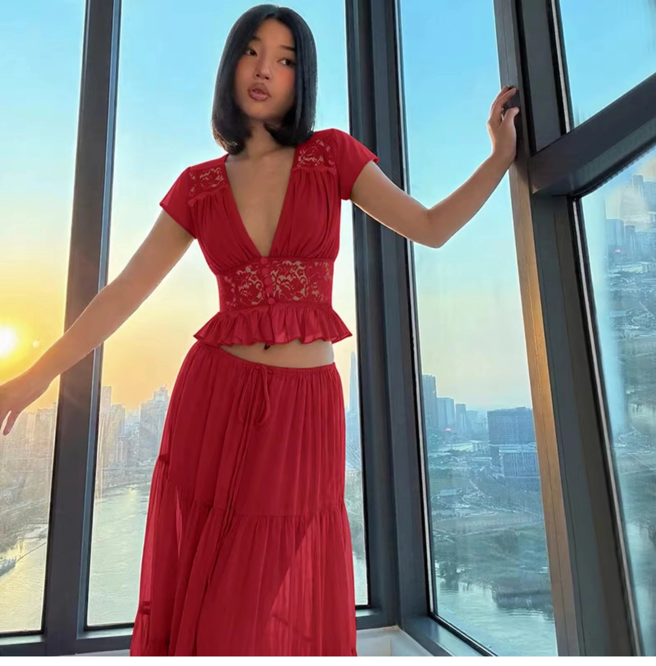 Lace V-Neck Two-Piece Skirt Set [PYC7ZSOL]