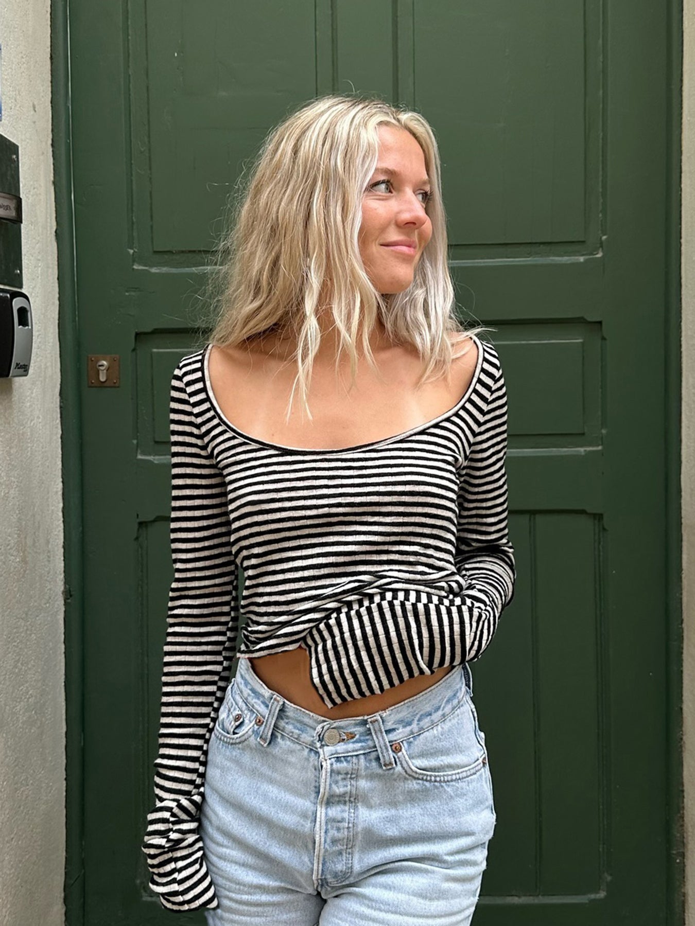 Lauren Striped Long Sleeve Crop Top [YEC2R1JC]