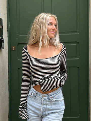 Lauren Striped Long Sleeve Crop Top [YEC2R1JC]