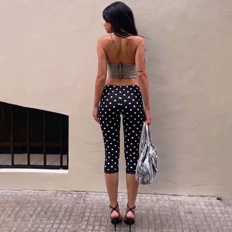 LaPose - Leilany Lace Trim Capri Leggings