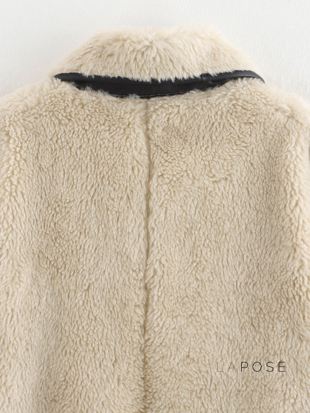 Loghan Faux Fur Coat [5NZWJ26E]