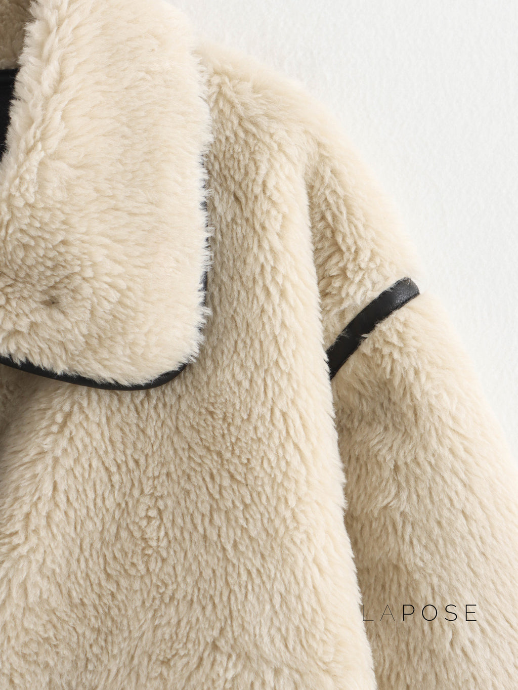 Loghan Faux Fur Coat [8MLJZ653]