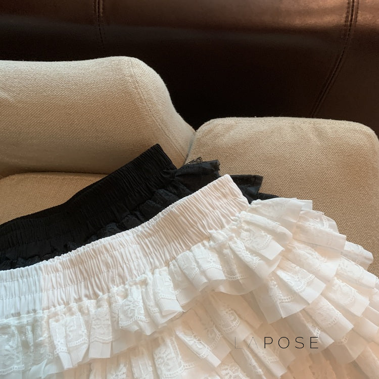 Maeleigh Lace Tiered Mini Skirt [VGNESQTC]