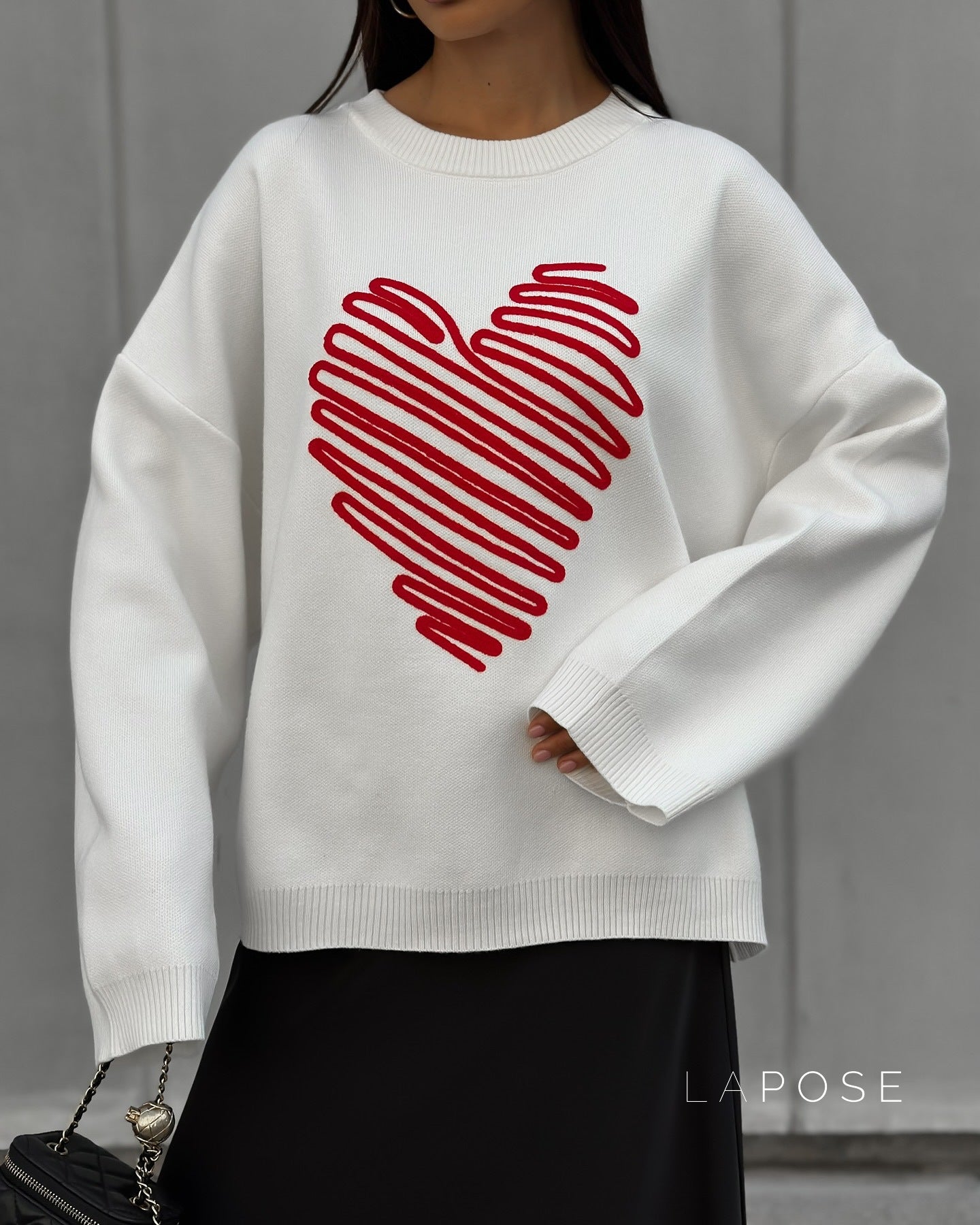 Makenzie Loose Heart Pullover Sweater [VN6BK1CG]