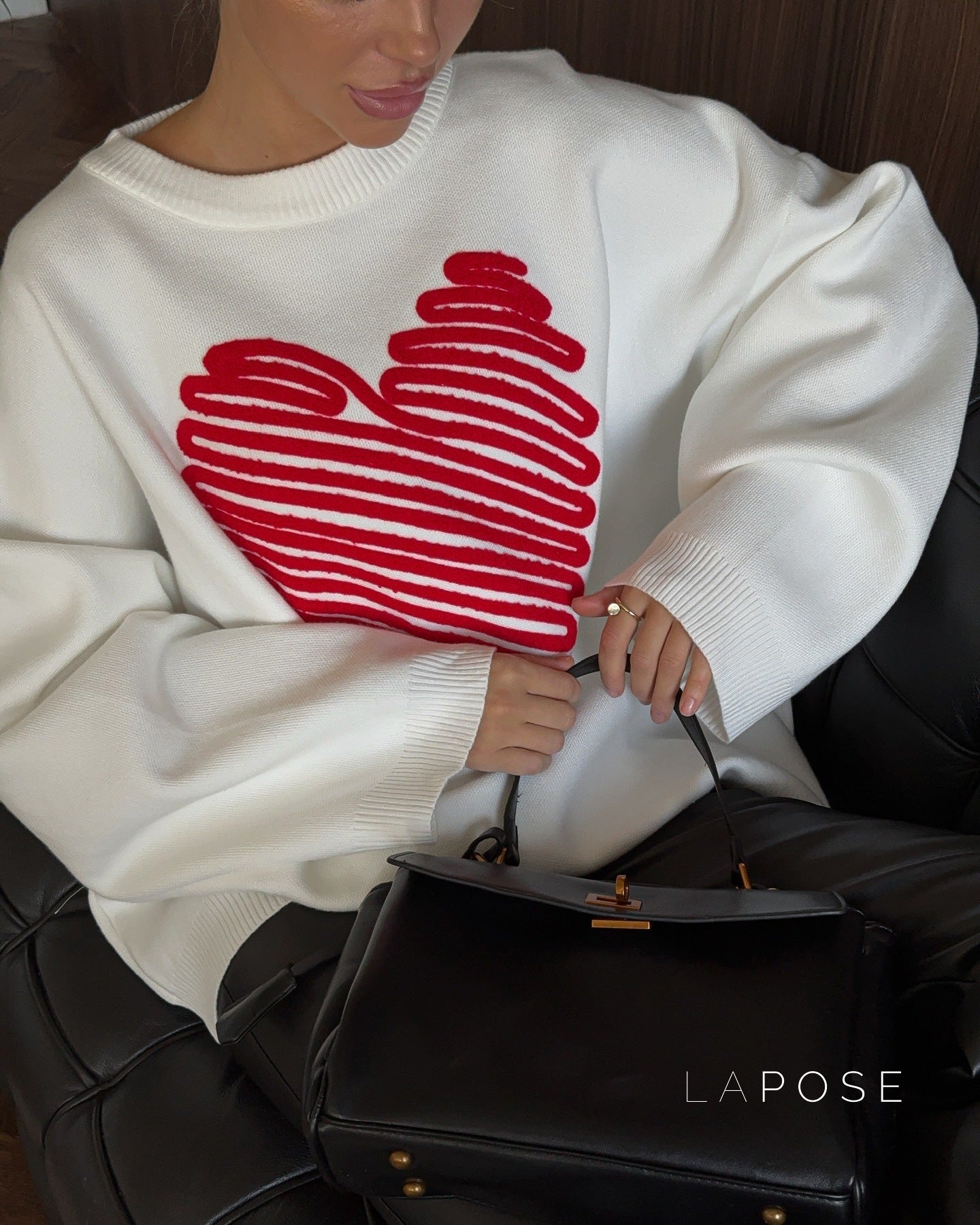 Makenzie Loose Heart Pullover Sweater [VYZJ2CO6]