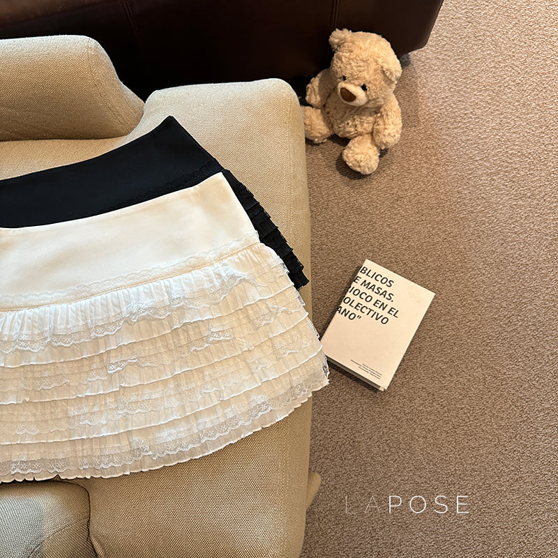 Maliah Tiered Lace Mini Skirt [UX87ML4V]
