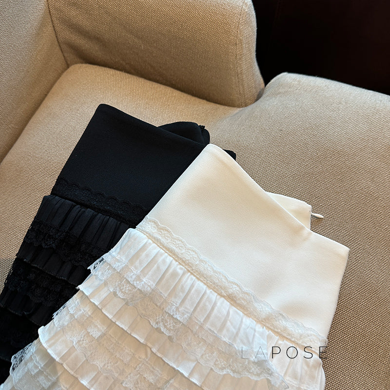 Maliah Tiered Lace Mini Skirt [P4J2P7OR]