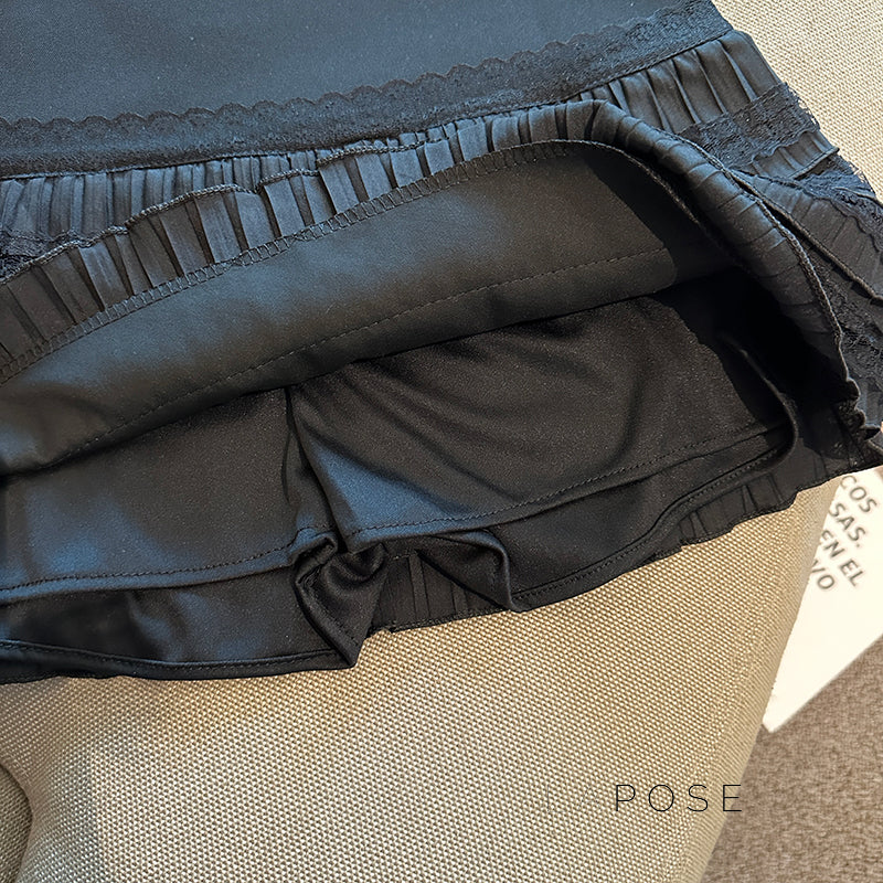 Maliah Tiered Lace Mini Skirt [4NDC49ID]