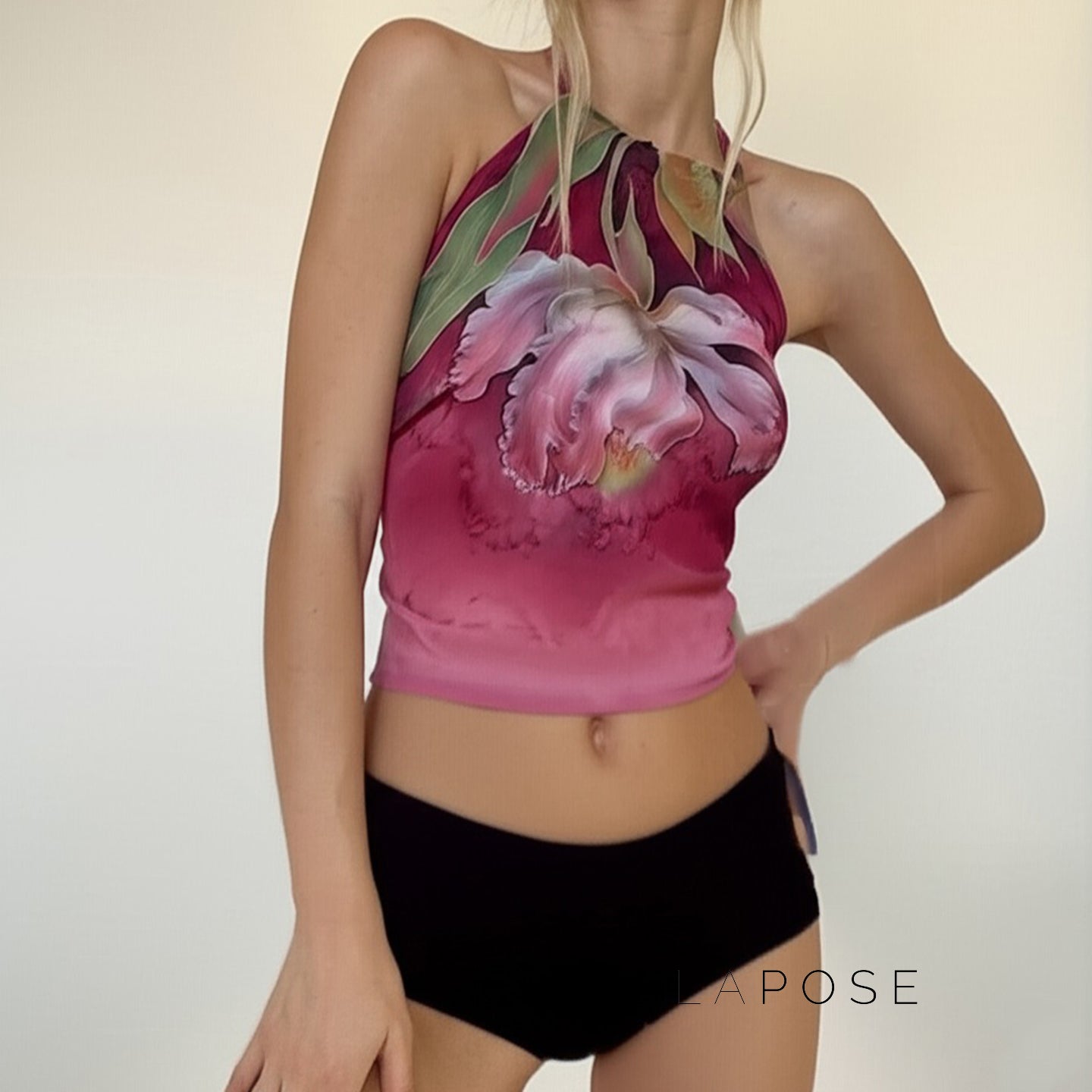 Mileena Smudged Floral Halter Top [X0MKVV83]