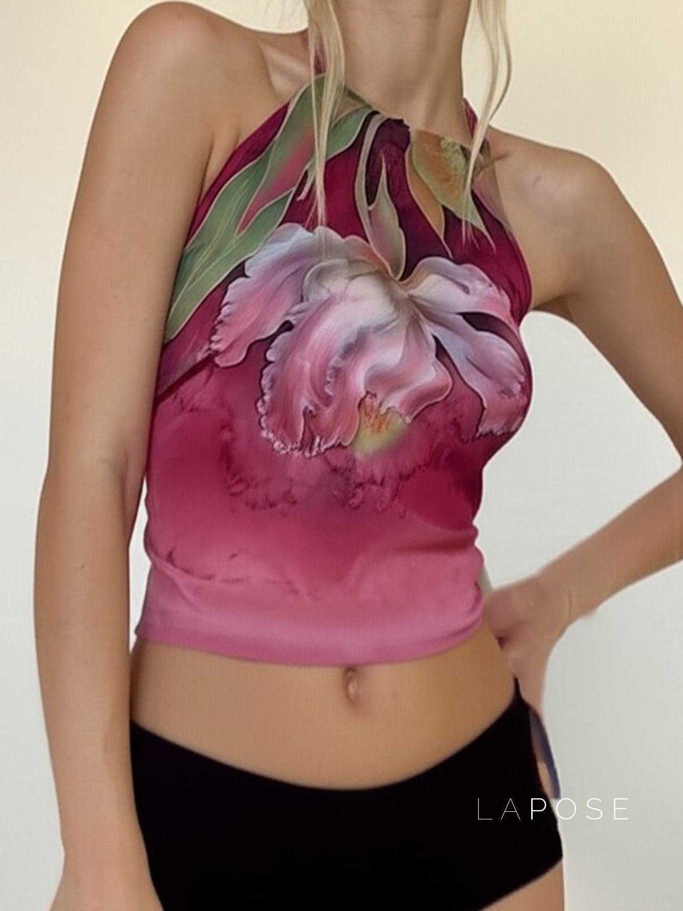 Mileena Smudged Floral Halter Top [I9CV9LSF]