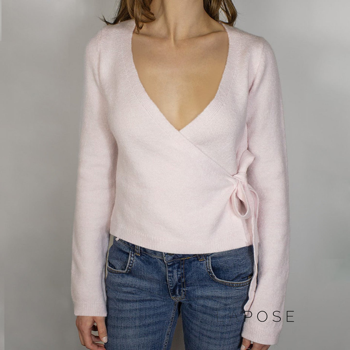 Nalayah V-Neck Tie Knit Top [JTK7T1F5]