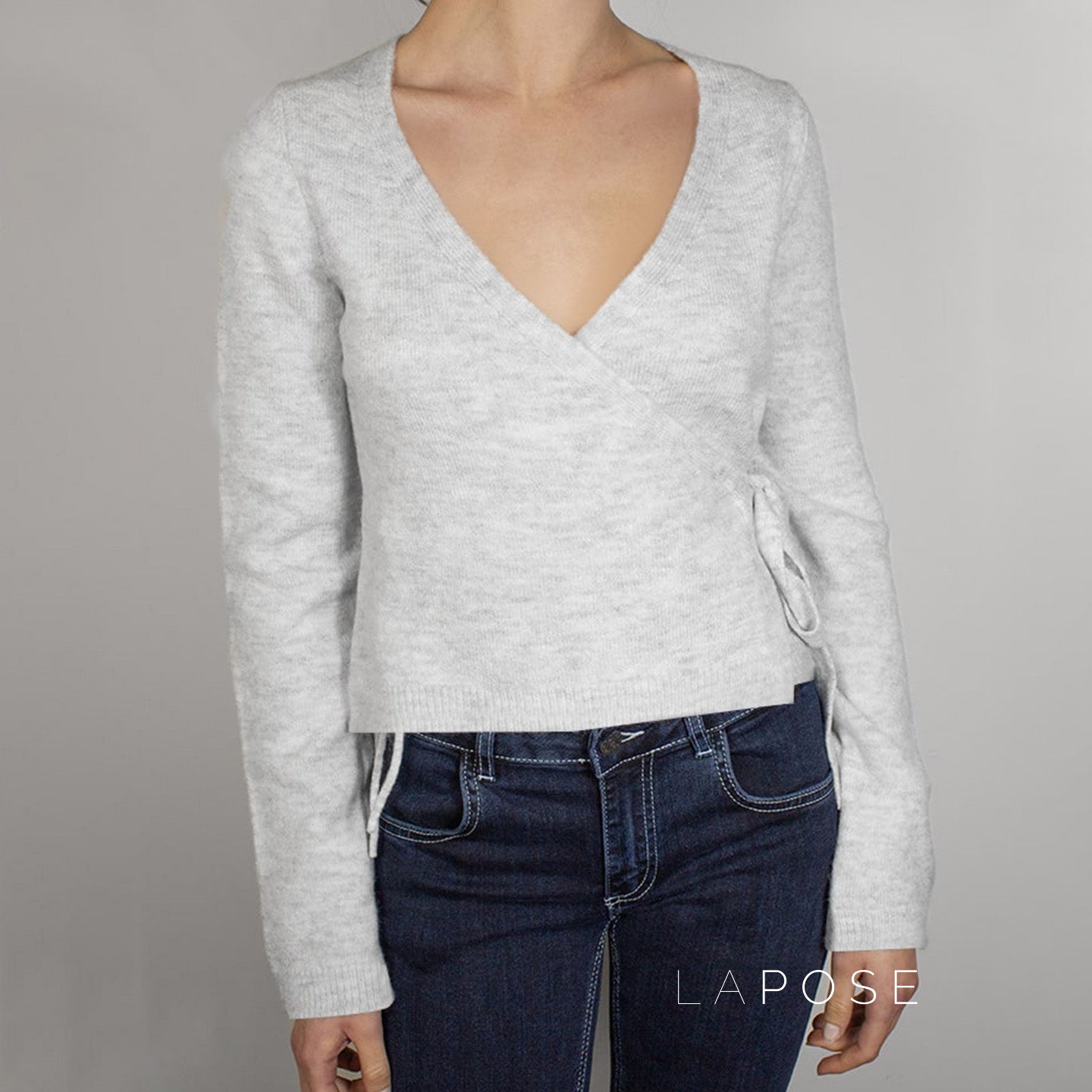Nalayah V-Neck Tie Knit Top [MC5JUYCR]